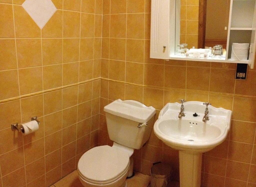 Virginia'S Guesthouse 肯梅尔 客房 照片